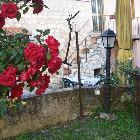 Agriturismo La Fattoria Сан Донато Вал ди Комино Екстериор снимка