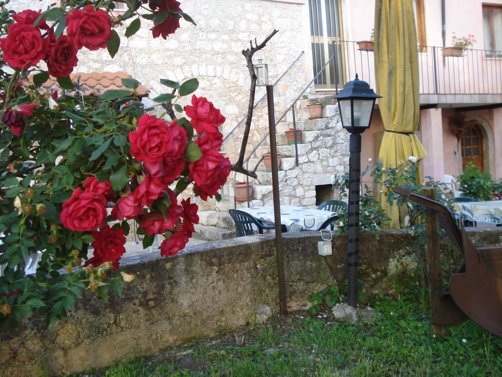 Agriturismo La Fattoria Сан Донато Вал ди Комино Екстериор снимка
