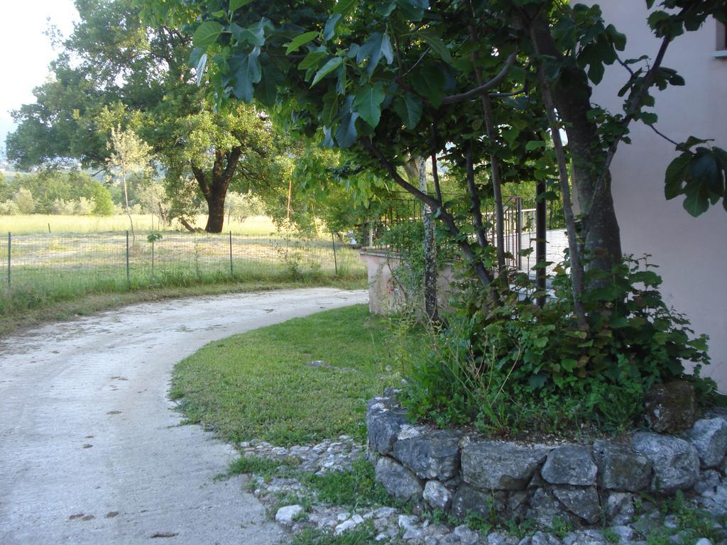 Agriturismo La Fattoria Сан Донато Вал ди Комино Екстериор снимка