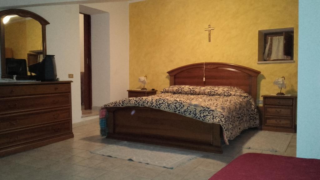 Agriturismo La Fattoria Сан Донато Вал ди Комино Екстериор снимка